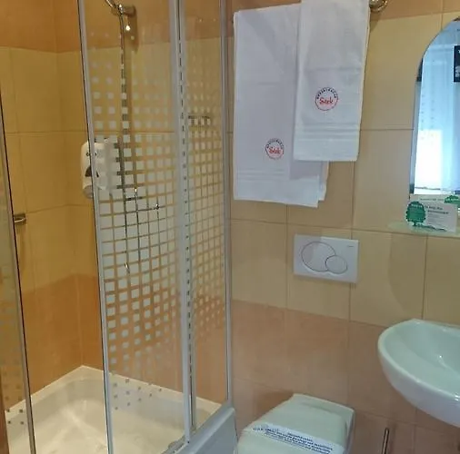 Stek לינה וארוחת בוקר