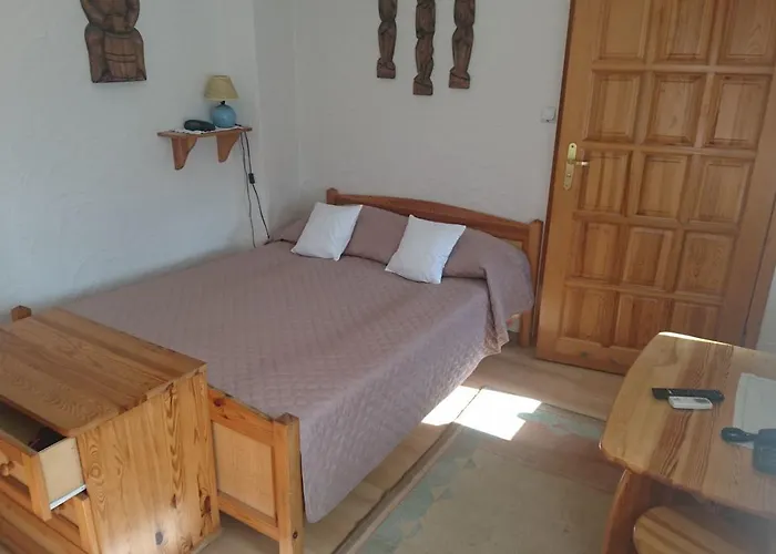 לינה וארוחת בוקר Stek מישלניצה