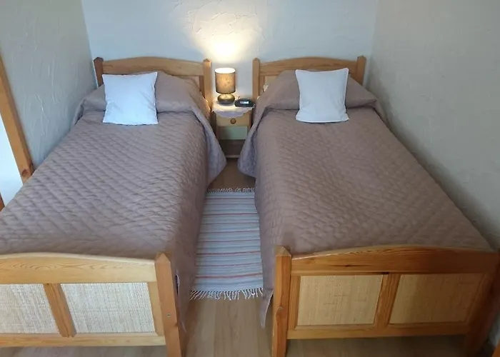 Stek לינה וארוחת בוקר