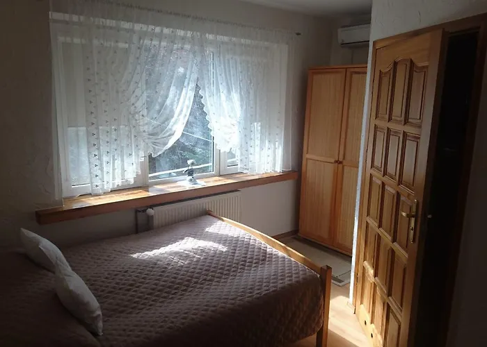 לינה וארוחת בוקר Stek מישלניצה